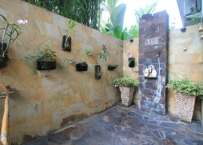 Vss-ubud Ricefield -ac-3bd-3bth-pool-bb-internet